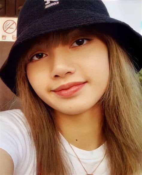 lisa blackpink without makeup